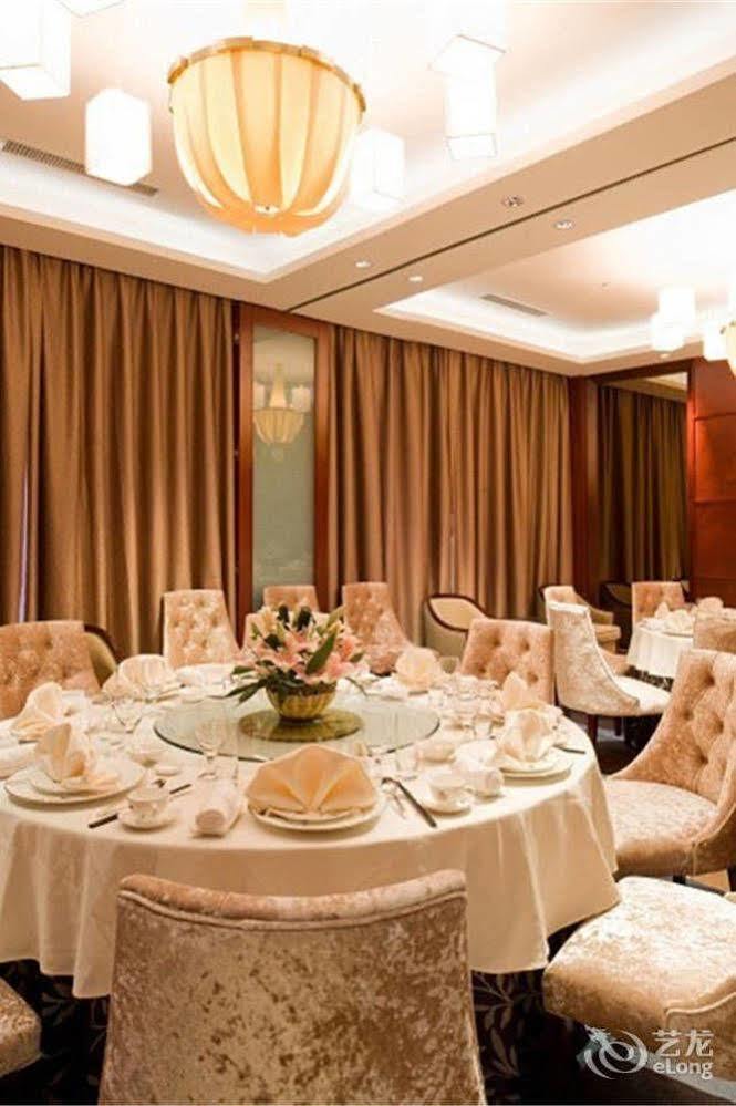 Bavaria City Hotel Beihai Exterior photo