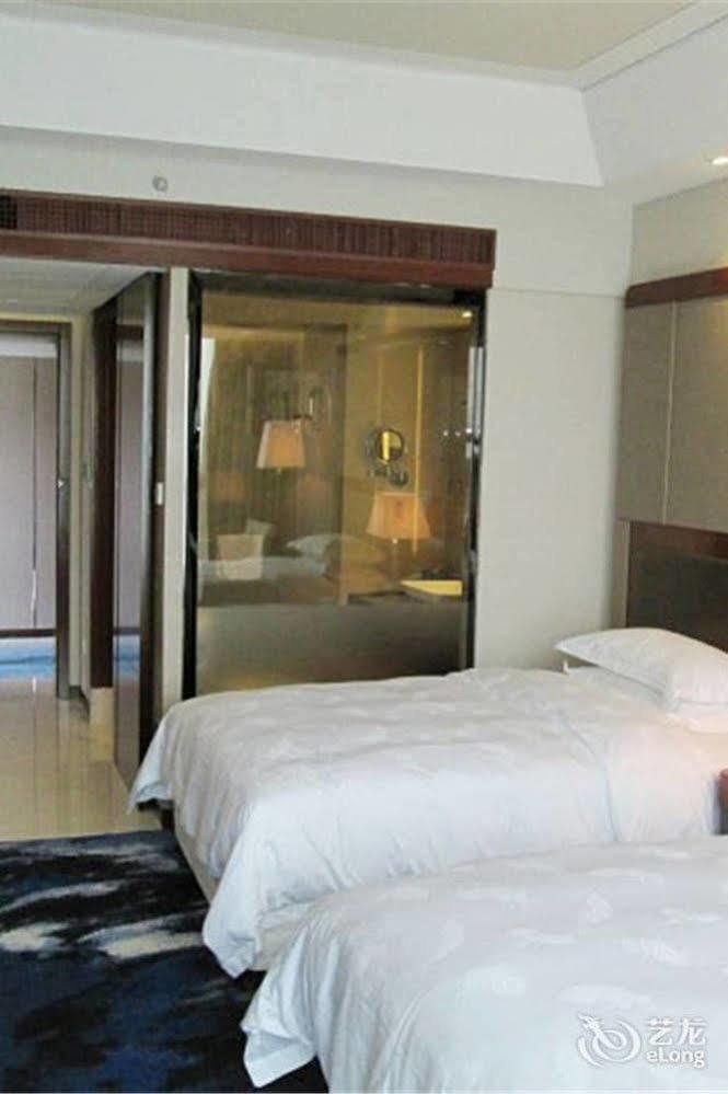 Bavaria City Hotel Beihai Exterior photo